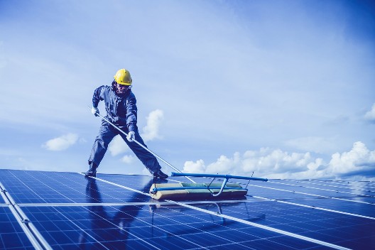 Solar Panel Cleaning Solar Panel Cleaning